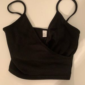 Black overlap crop too